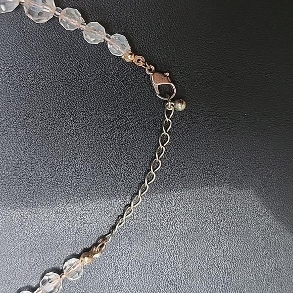 Clear Plastic Faceted Graduated Beaded Necklace - Picture 2 of 4